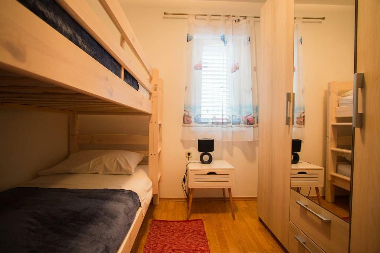 Apartmán Kuca Za Odmor Lucija Vrana  Exteriér fotografie